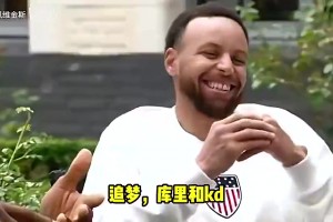 此前发布反LGBT言论！艾维直播中带着妻子一起入镜